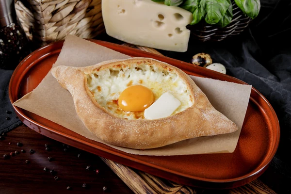 Хачапури по-аджарски